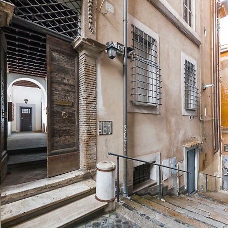 Two Bedrooms Apartment With Solarium With View On San Peter Church And Sant'Angelo Castle Рим Экстерьер фото