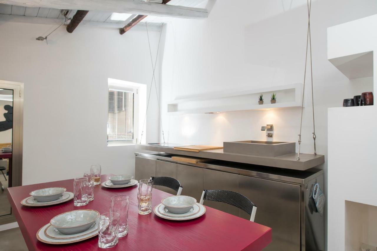 Two Bedrooms Apartment With Solarium With View On San Peter Church And Sant'Angelo Castle Рим Экстерьер фото