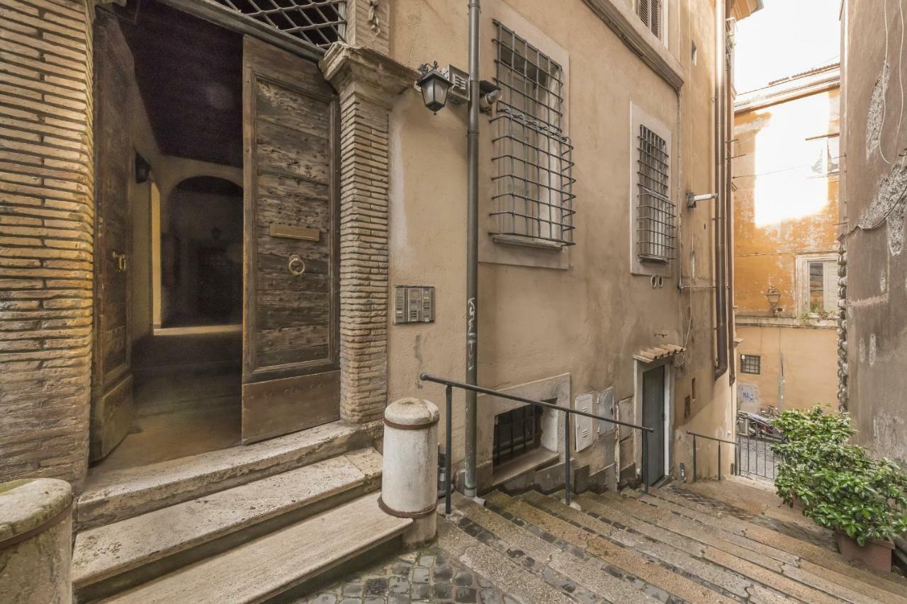 Two Bedrooms Apartment With Solarium With View On San Peter Church And Sant'Angelo Castle Рим Экстерьер фото